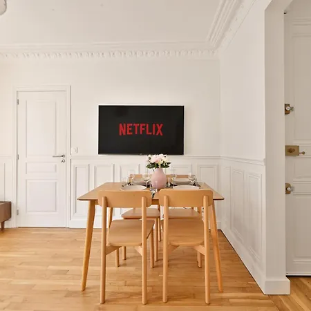 Chic Elegant 1br In Montmartre 18 District