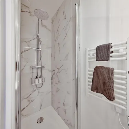 Lägenhet Chic Elegant 1br In Montmartre 18 District *