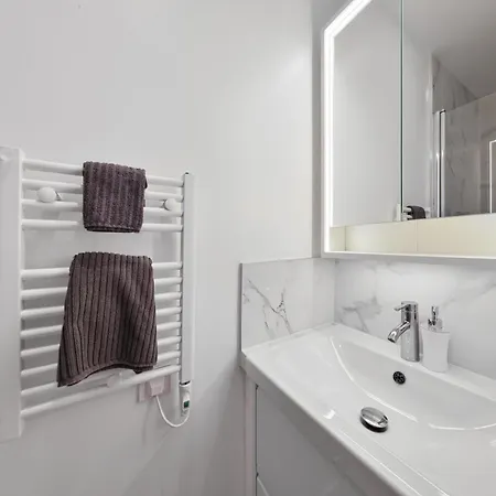 Chic Elegant 1br In Montmartre 18 District * Párizs